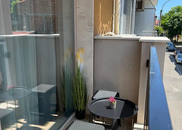Apartment D25